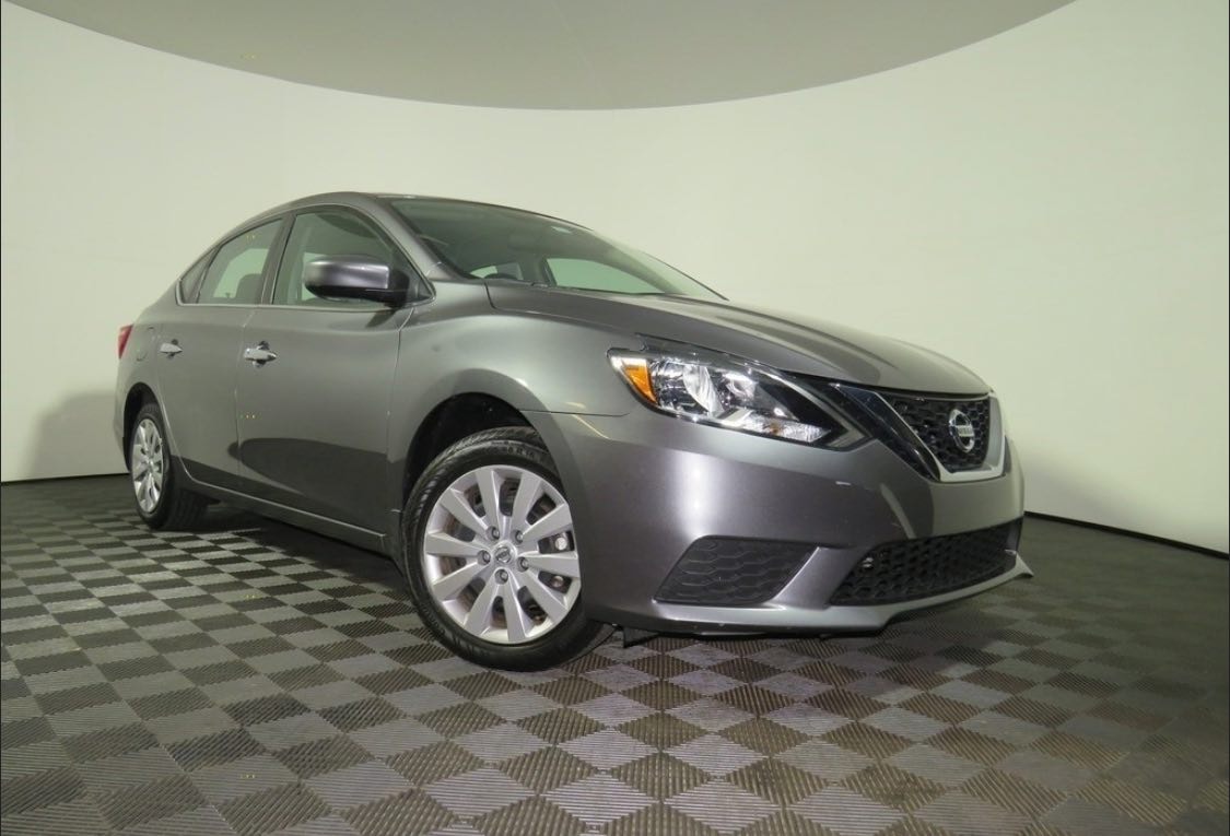 2017 Nissan Sentra SV photo 2